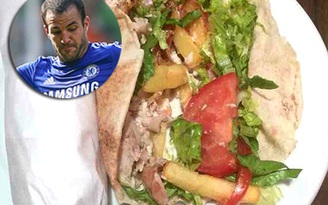 Cesc Fabregas nghiện bánh mì kebab